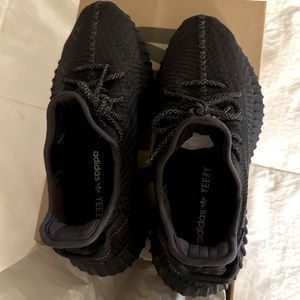 Yeezy Boost 350 V2 Black on Black